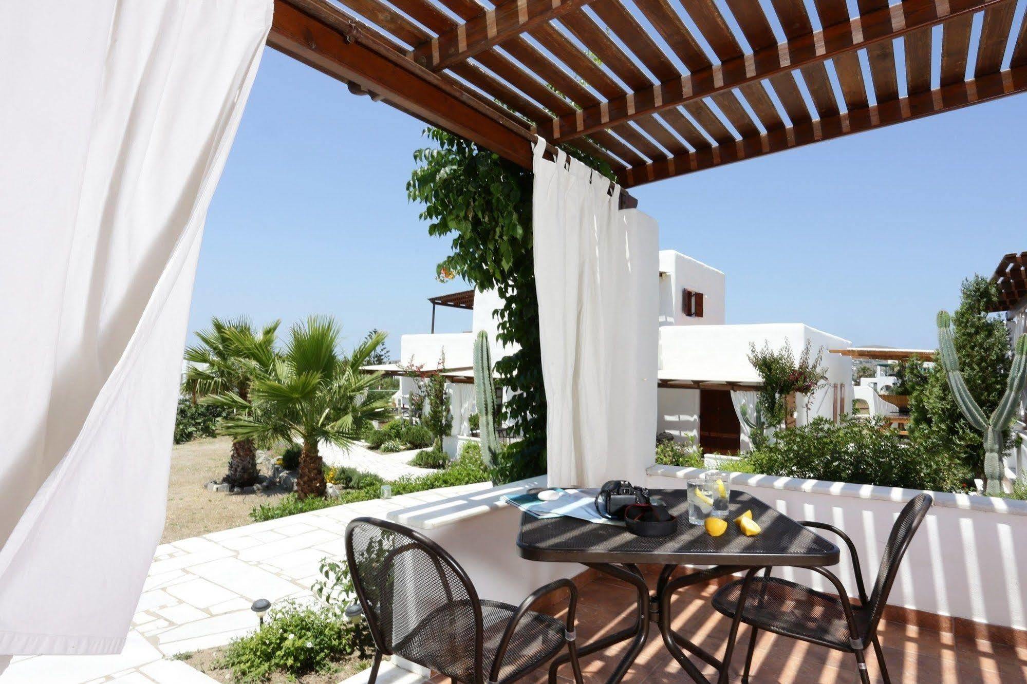 9 Muses - Paros Aparthotel Exterior photo