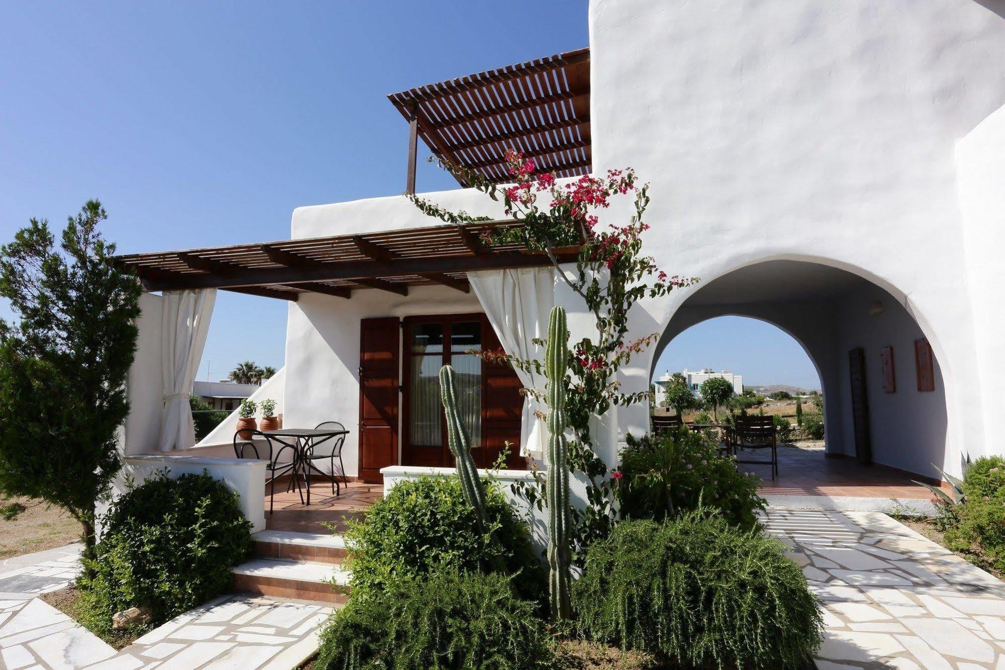 9 Muses - Paros Aparthotel Exterior photo